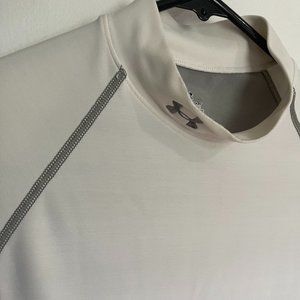 XL Under Armour Men Shirts